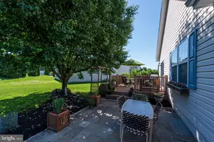 19 Patriot Ct, Upper Chichester, PA 19061 - Photo 21