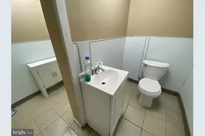 816 W 2nd Street, Chester, PA 19013 - Photo 35