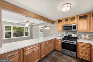 2299 Springhouse Ln, Aston, PA 19014 - Photo 3