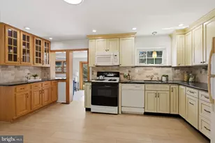 1612 Colony Ln, Havertown, PA 19083 - Photo 9