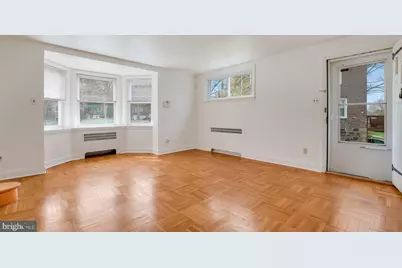 136 Academy Lane, Upper Darby, PA 19082 - Photo 5