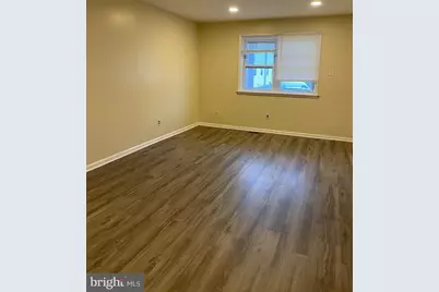 304 Christopher Place, Primos, PA 19018 - Photo 7