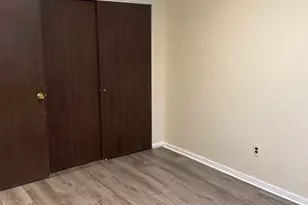 304 Christopher Pl, Primos, PA 19018 - Photo 9