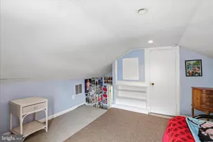 20 N Malin Rd, Broomall, PA 19008 - Photo 15