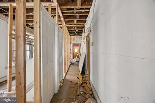 1144 Upland St, Chester, PA 19013 - Photo 9