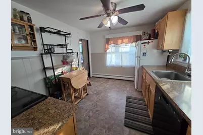 14 Scarlet Avenue, Aston, PA 19014 - Photo 5