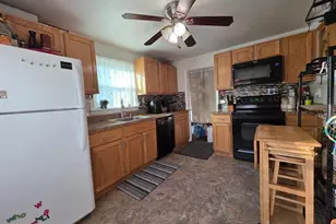14 Scarlet Ave, Aston, PA 19014 - Photo 7