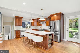 211 Comrie Dr, Villanova, PA 19085 - Photo 9