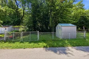 1150 Taylor Dr, Folcroft, PA 19032 - Photo 11