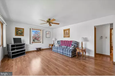 716 Brooke Circle, Morton, PA 19070 - Photo 3