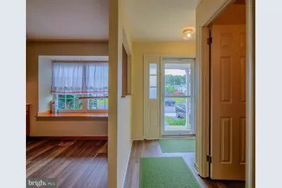 6 Victoria Drive, Aston, PA 19014 - Photo 5