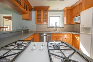 306 Sedgewood Rd, Springfield, PA 19064 - Photo 13