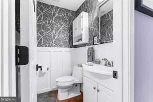 413 Camelot Dr, Brookhaven, PA 19015 - Photo 19
