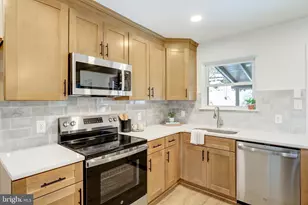 333 Golf Hills Rd, Havertown, PA 19083 - Photo 9