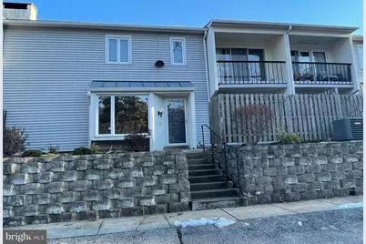 121 E Chelsea Circle, Newtown Square, PA 19073 - Photo 1