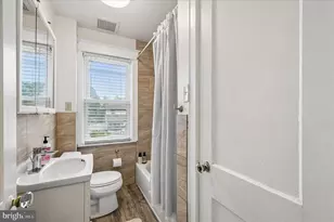 33 S Harwood Ave, Upper Darby, PA 19082 - Photo 15