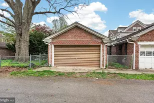 705 E 20th St, Chester, PA 19013 - Photo 41