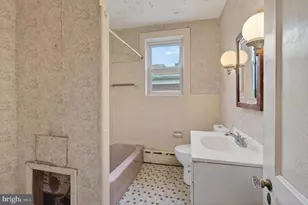 705 E 20th St, Chester, PA 19013 - Photo 23