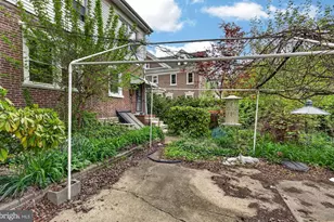 705 E 20th St, Chester, PA 19013 - Photo 37