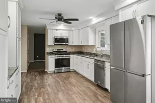 4016 Washington Dr, Upper Chichester, PA 19061 - Photo 9