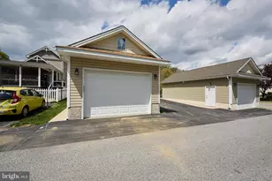423 N Orange St, Media, PA 19063 - Photo 25