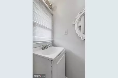 1121 E 11th Street, Eddystone, PA 19022 - Photo 9
