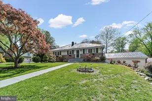 225 Chestnut St, Newtown Square, PA 19073 - Photo 1