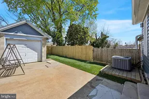 1051 Springfield Rd, Darby, PA 19023 - Photo 23