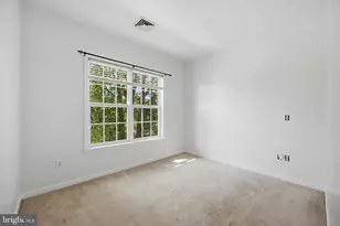121 E Creekside Dr, Brookhaven, PA 19015 - Photo 9