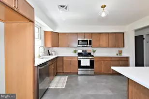 412 Camelot Dr, Brookhaven, PA 19015 - Photo 13