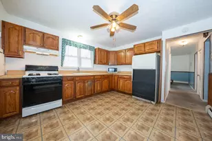 2815 Armstrong Ave, Holmes, PA 19043 - Photo 11