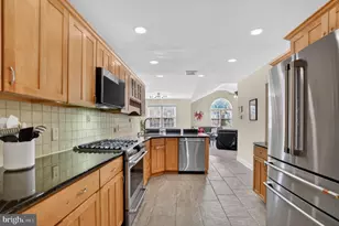 962 Edwards Dr, Springfield, PA 19064 - Photo 7