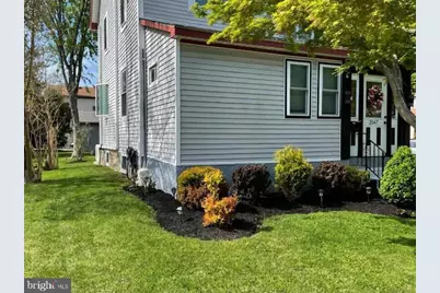 2047 Walnut Street, Holmes, PA 19043 - Photo 3