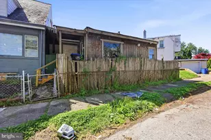 817 W 11th St, Chester, PA 19013 - Photo 15