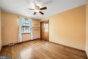 236 Powhattan Ave, Essington, PA 19029 - Photo 15
