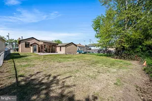 236 Powhattan Ave, Essington, PA 19029 - Photo 31