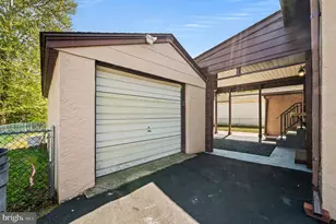 236 Powhattan Ave, Essington, PA 19029 - Photo 33