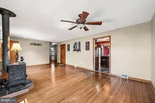 236 Powhattan Ave, Essington, PA 19029 - Photo 7