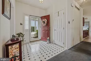2015 Hunt Master Ln, Glen Mills, PA 19342 - Photo 3