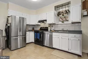 225 Folsom Ave, Folsom, PA 19033 - Photo 9