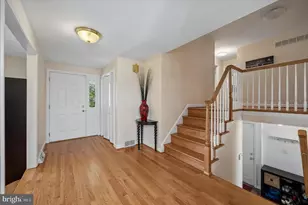 774 Robinhood Rd, Bryn Mawr, PA 19010 - Photo 3