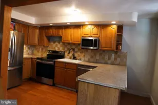 1136 Brookwood Ln, Glenolden, PA 19036 - Photo 17