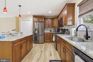 1040 Eisenhower Ave, Woodlyn, PA 19094 - Photo 11