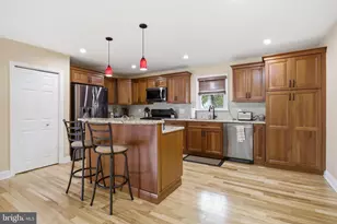1040 Eisenhower Ave, Woodlyn, PA 19094 - Photo 9
