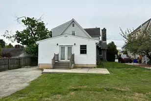 2003 Oakmont Ave, Havertown, PA 19083 - Photo 3