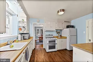 9 W Essex Ave, Lansdowne, PA 19050 - Photo 13