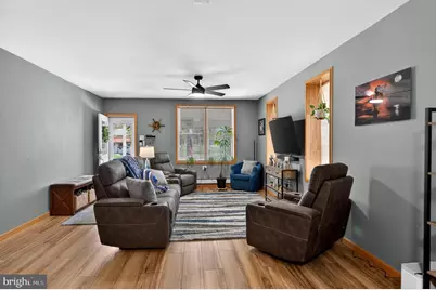 210 Market Street, Marcus Hook, PA 19061 - Photo 7