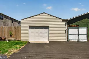 210 Market St, Marcus Hook, PA 19061 - Photo 43