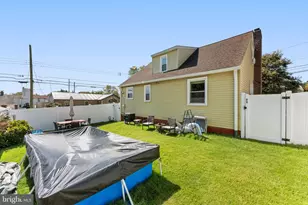 329 Ashland Ave, Secane, PA 19018 - Photo 5