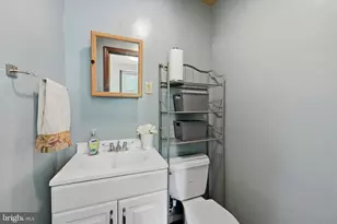 393 Monticello Ave, Upper Chichester, PA 19014 - Photo 19